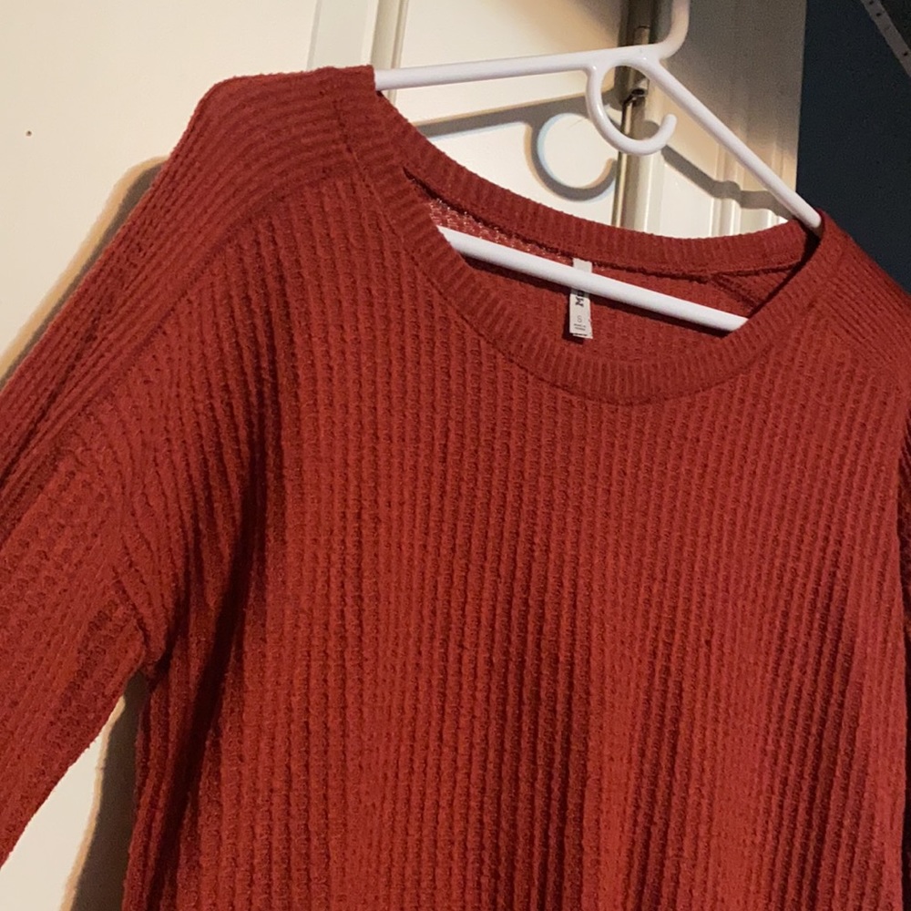 Red Sweater - Picture 4 of 4